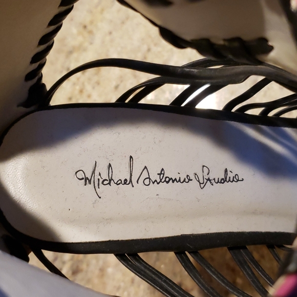 Sexy shoes. High heel block.  size 8 - Picture 5 of 5